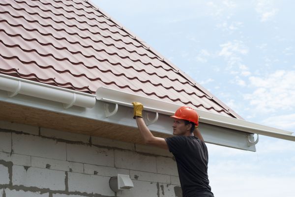 Rain Gutter Repair in West Bloomfield