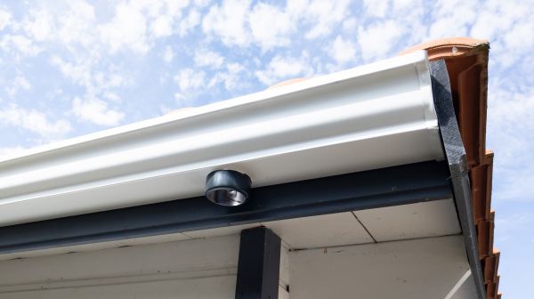 Seamless Gutters Installation in West Bloomfield