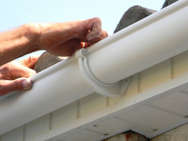 Plastic Gutter Repair in West Bloomfield